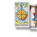Minor Arcana Tarot Four of Pentacles: meaning and combination with other cards